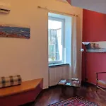 Apartamento Lovely 11 Guests Flat, Via Tribunali, Center! Nápoles