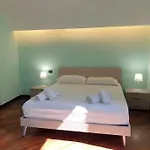 Lovely 11 Guests Flat, Via Tribunali, Center! Apartamento *