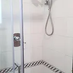 Apartamento Lovely 11 Guests Flat, Via Tribunali, Center!