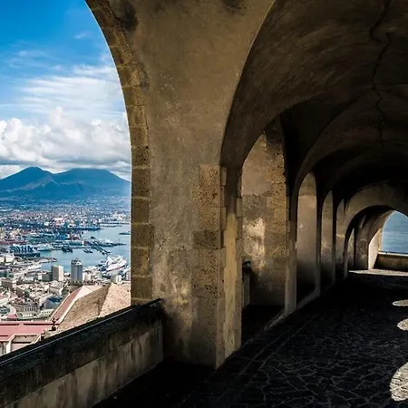 Lovely 11 Guests Flat, Via Tribunali, Center! Naples