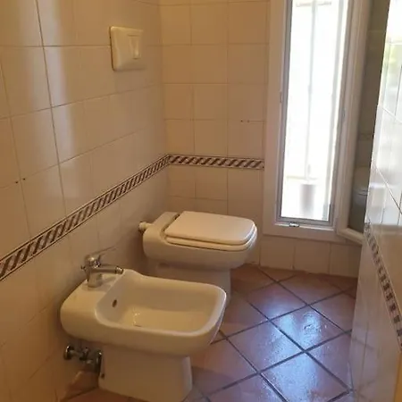 Apartment Lovely 11 Guests Flat, Via Tribunali, Center! Naples
