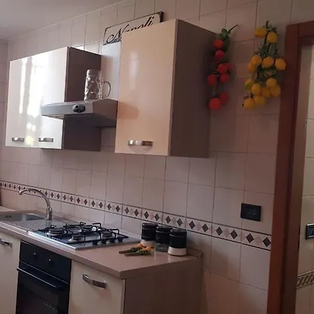 Lovely 11 Guests Flat, Via Tribunali, Center! Apartment Naples